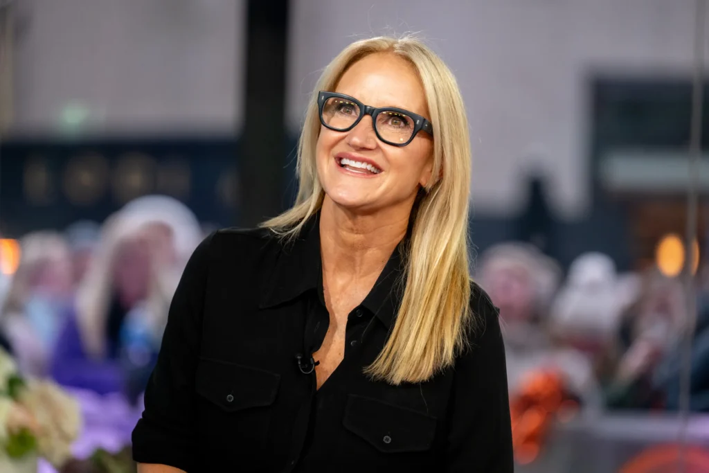 The Let Them Theory SummaryMel Robbins'
